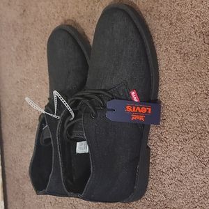 Levis size 9